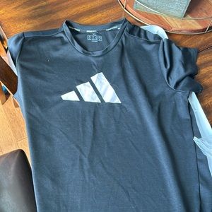 Adidas tee